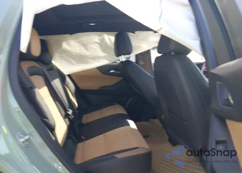 2025 Chevrolet Equinox Awd Activ z USA, uszkodzony, nr VIN 3GNAXSEG7SL165977